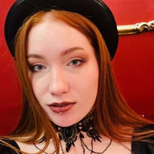 DevonaDarby shows recorded image