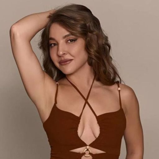 DianaAvis online shows image