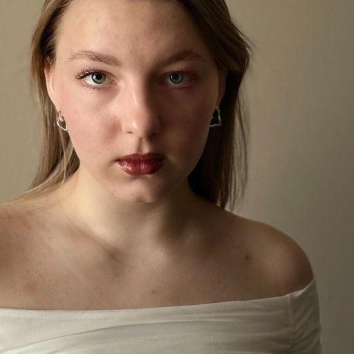 DianaGigantino real strip image