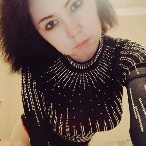 DobosVivien strip amateur image