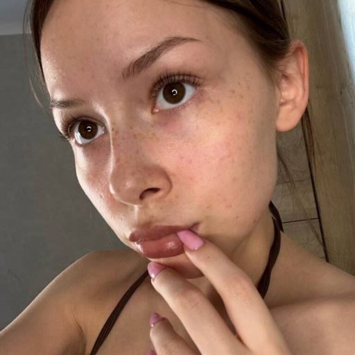 DoloresVibe hd nude image