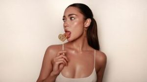 DuaReed real strip image