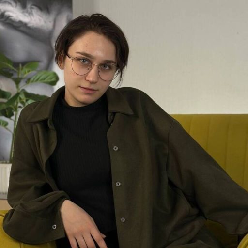 EarleneLamport toy jasmin image