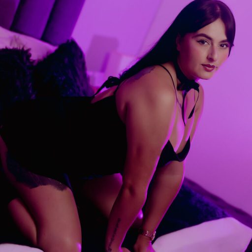 ElaSuton pussy show image