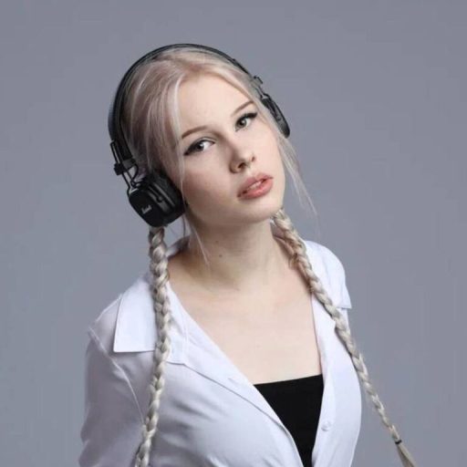ElanaDergan free dildo image