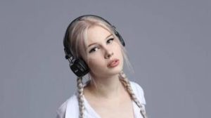 ElanaDergan preview