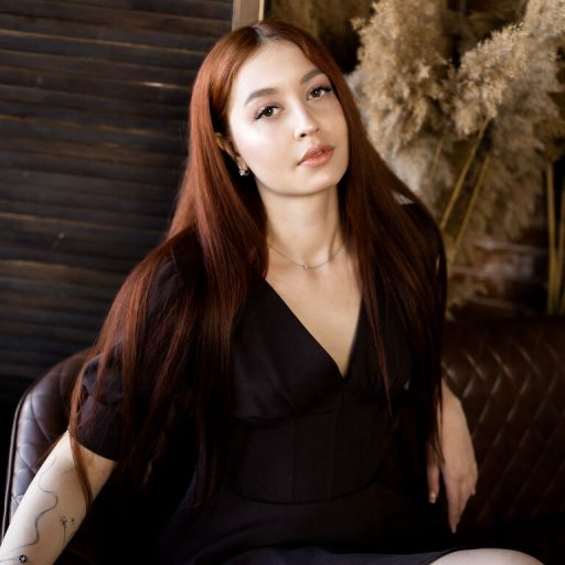 EleanorHart anal videos image