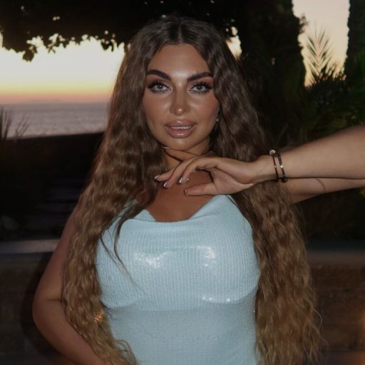 EleanorHayes online shows image