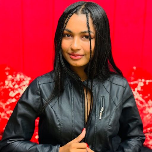 ElenaWilson shows recorded image