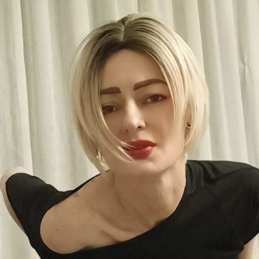 ElisabethBloom recorded live image