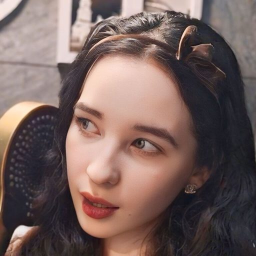 EliseGianola dildo real image