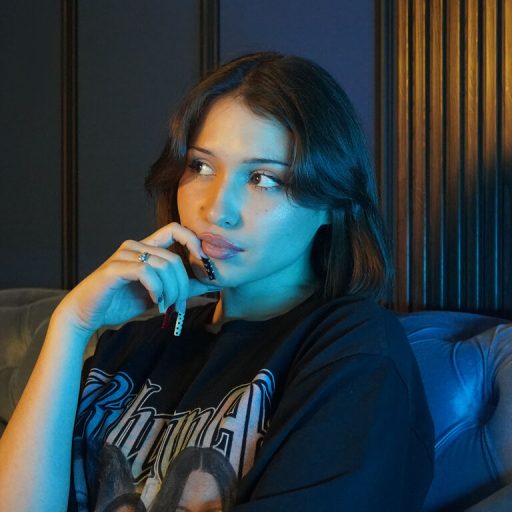 ElizaBarner live video image