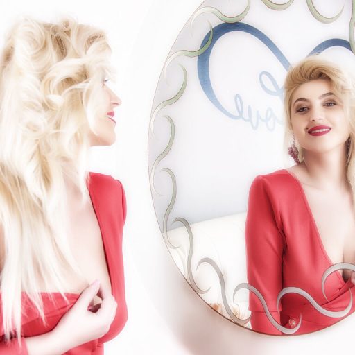 ElizabethRaegan vibrator lj image