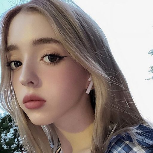 EllianaMiller real strip image