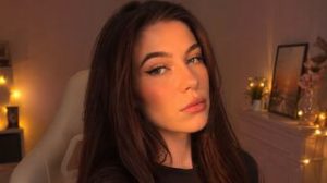 EllieBamber dildo real image