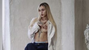EllieXeno preview