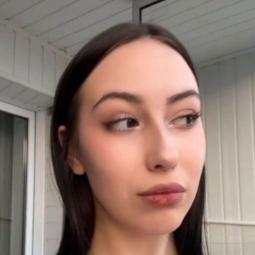 EllyMcdaniel webcam free image