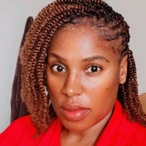 ElviraMontery show fingering image