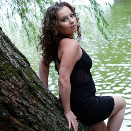 EmaAlyssa xxx masturbation image