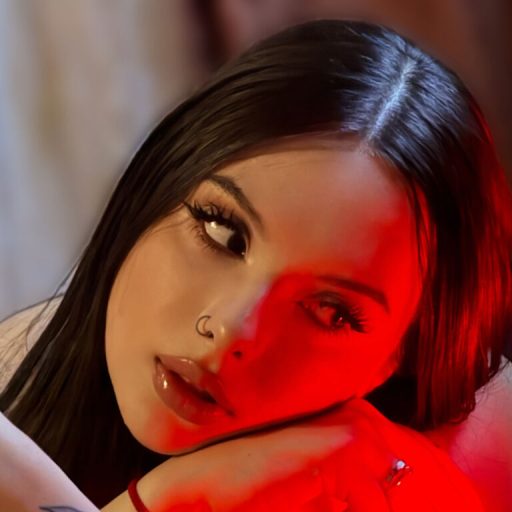 EmikoTriana hd nude image