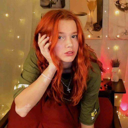 EmillyJohnson videos pics image