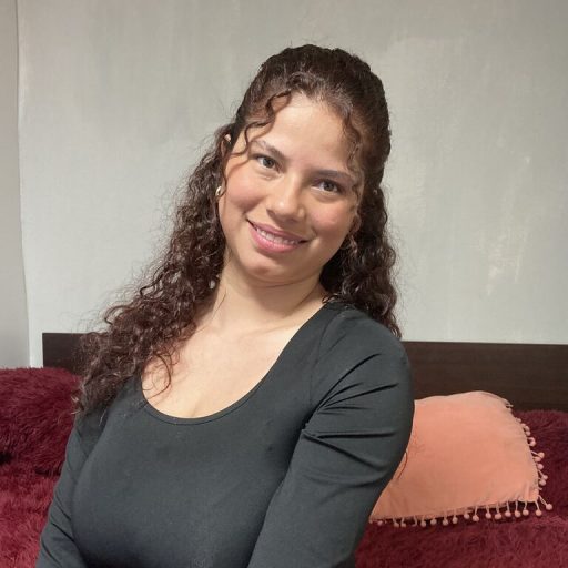 EmilyCm strip amateur image