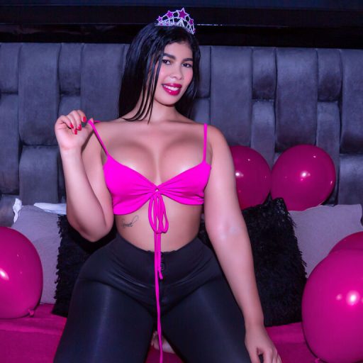 EmilyKossel strip amateur image