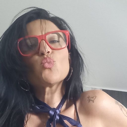 EmliySuaz shows recorded image