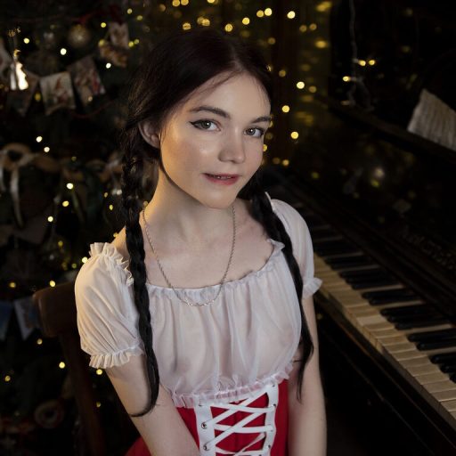 EmmaBlackwood amateur lush image