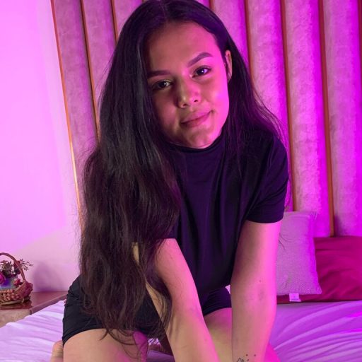 EmmaHylls dildo real image
