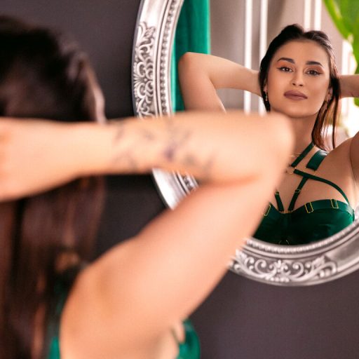 EmmyLaveau livesex pussy image