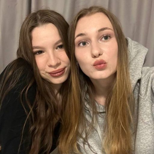 ErickaAndMinna livesex pussy image