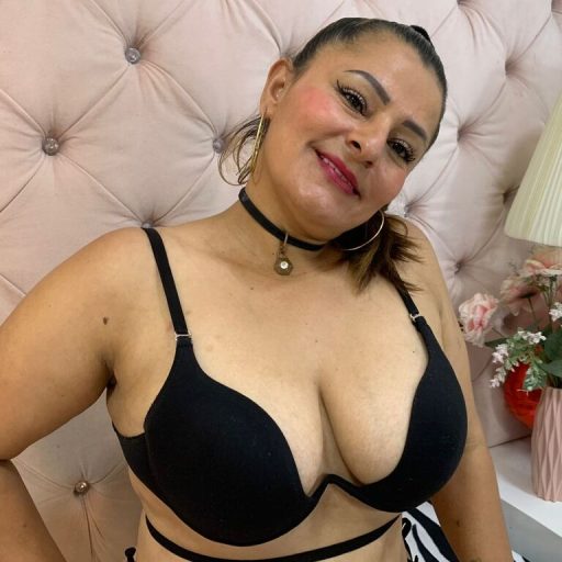 ErikaMurino cam naked image