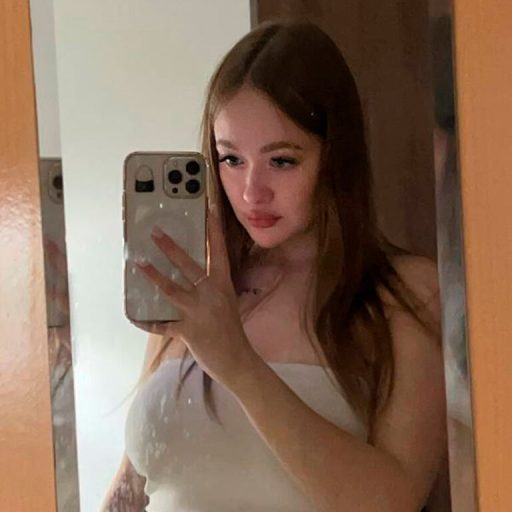 EstelaGallo recorded live image