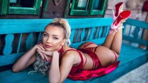 EvaDevine preview