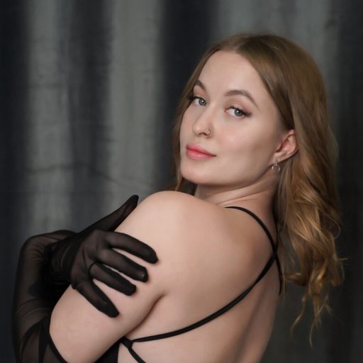 EvaRiverson amateur lush image