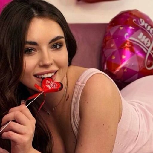 EvellinMills webcam free image