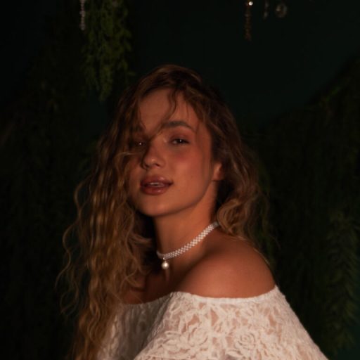 EvieLina naked porn image