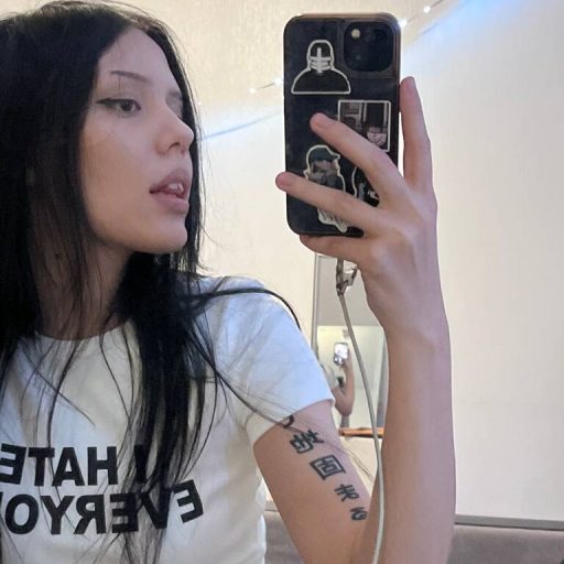 EvieWaggy livejasmin fuck image