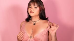 EvieWeller preview