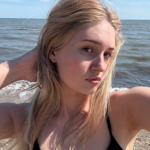 EvonTroisi ass vibrator image