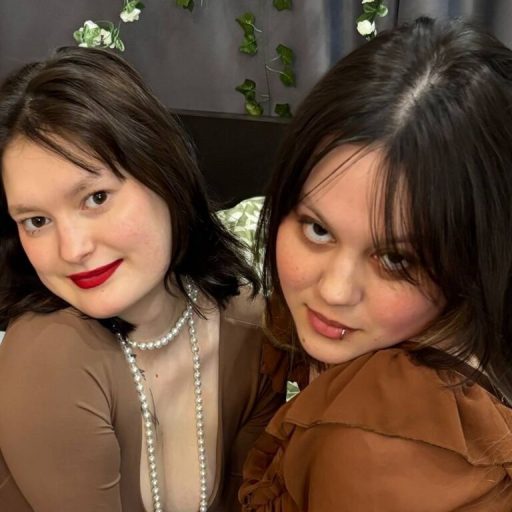 FayAndCeola strip amateur image