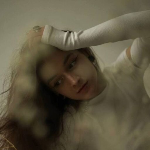 FayaRoss online shows image