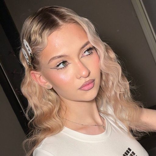 FelicaTapper pics xxx image