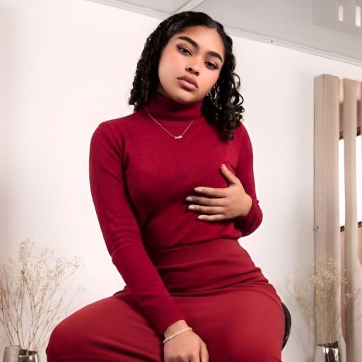 FernandaCoa online shows image