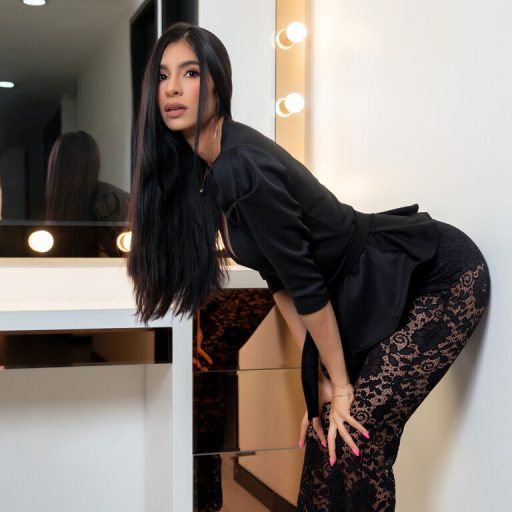 FernandaParisi strip amateur image