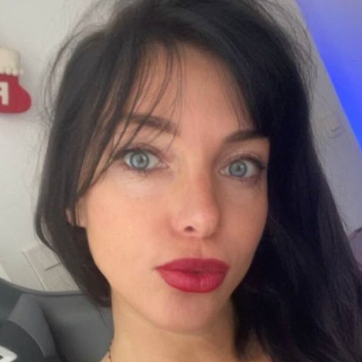FrenchyRiviera livejasmin fuck image