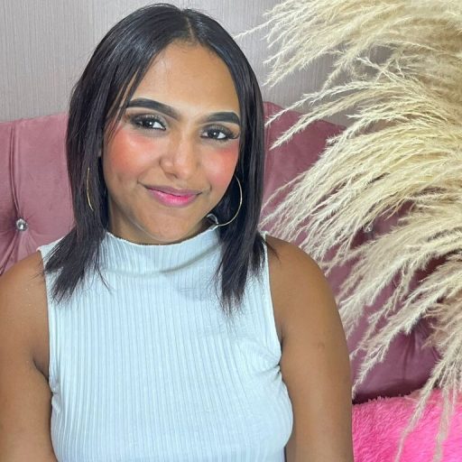 GabiDilucas ass vibrator image