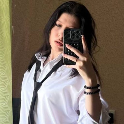 GaleGilner online shows image