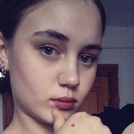 GarnettMeeker naked porn image